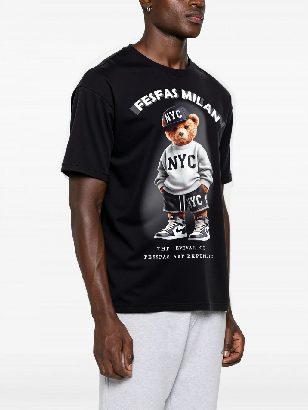FesFas Bear-print T-shirt | Black