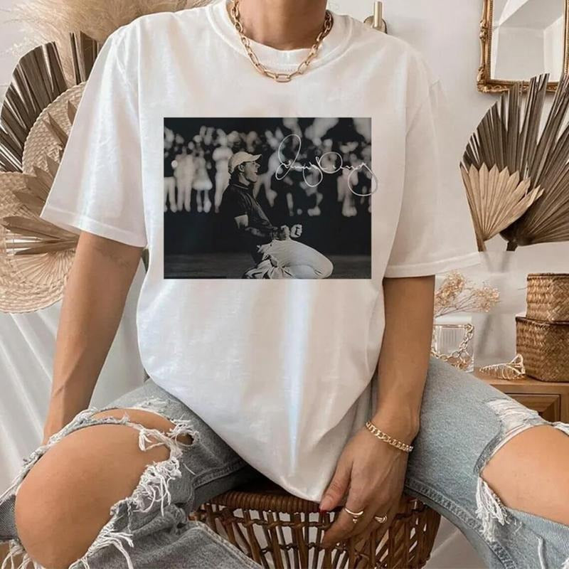 Rory Mcilroy Vintage Shirt , Rory Mcilroy The Masters Tournament 2025 Shirt Hoodie, Sweatshirt | GrindPrints.com